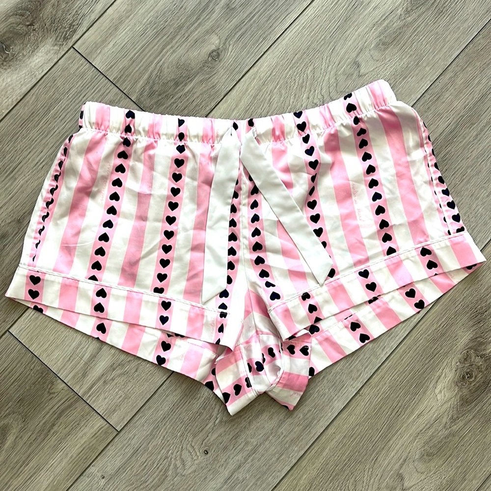 Victoria’s Secret striped pj pajama shorts black hearts pink white M
